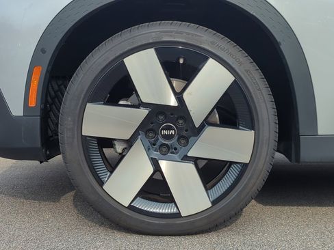 Certified 2025 MINI Cooper Countryman S image 27