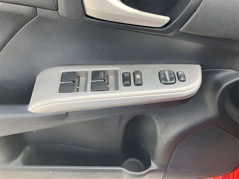 Used 2012 Toyota Camry SE image 34