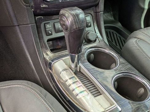 Used 2016 Buick Enclave Premium image 14