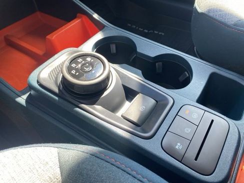 Used 2024 Ford Maverick XLT image 12