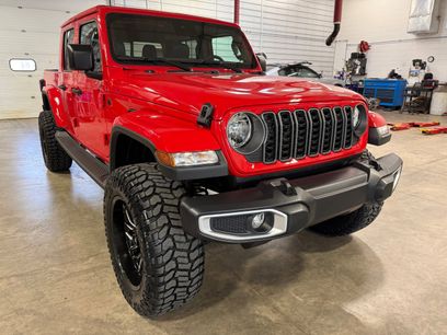 Used 2025 Jeep Gladiator Sport