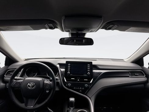 Used 2023 Toyota Camry SE image 14