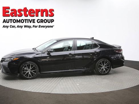 Used 2024 Toyota Camry SE image 56