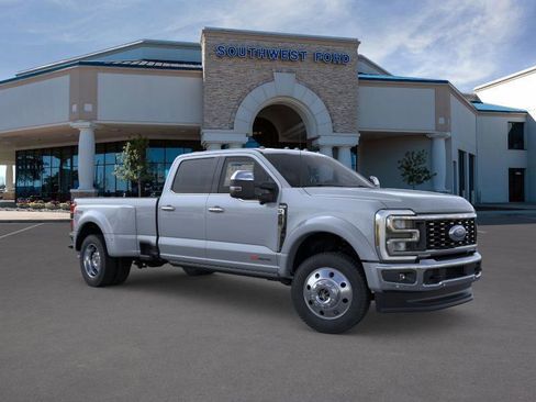 New 2026 Ford F450 King Ranch w/ Chrome Package image 7