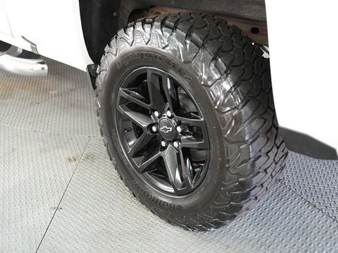 Used 2018 Chevrolet Silverado 1500 LT w/ All Star Edition AWD/4WD image 55