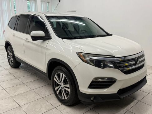 Used 2018 Honda Pilot EX image 1