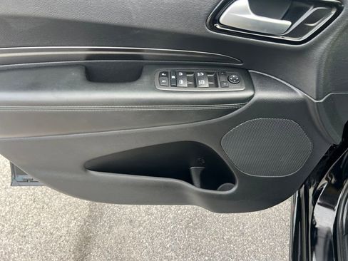 Used 2022 Dodge Durango SXT w/ Blacktop Package image 11