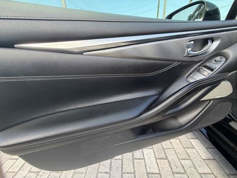Used 2022 INFINITI Q60 3.0t Luxe w/ Cargo Package RWD image 11