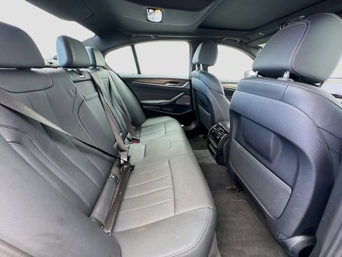 Used 2023 BMW 540i 540i w/ M Sport Package image 19