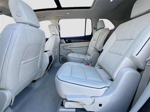 New 2026 Buick Enclave Avenir w/ Super Cruise Package image 17