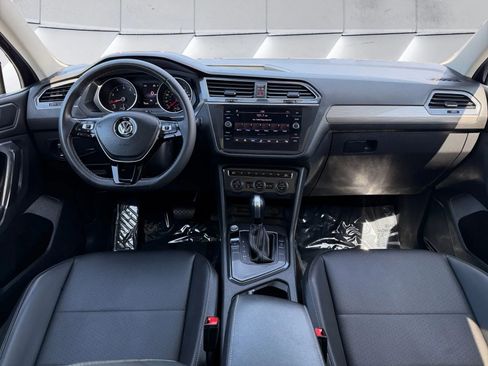 Used 2021 Volkswagen Tiguan SE FWD image 10