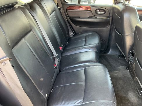 Used 2007 GMC Envoy Denali image 11