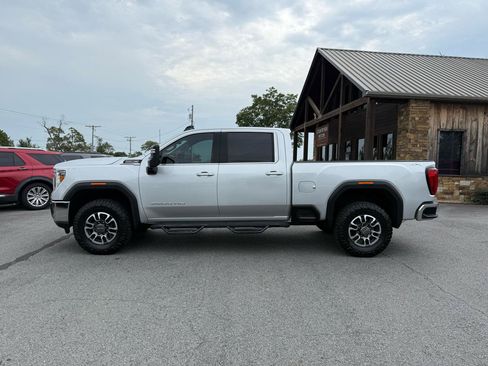 Used 2021 GMC Sierra 3500 SLE w/ SLE Convenience Package AWD/4WD image 3