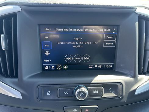 Used 2024 GMC Terrain SLE w/ Driver Convenience Package FWD image 22