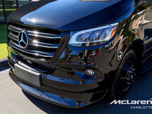 Used 2023 Mercedes-Benz Sprinter 3500 image 37