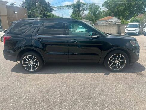 Used 2016 Ford Explorer Sport AWD/4WD image 4