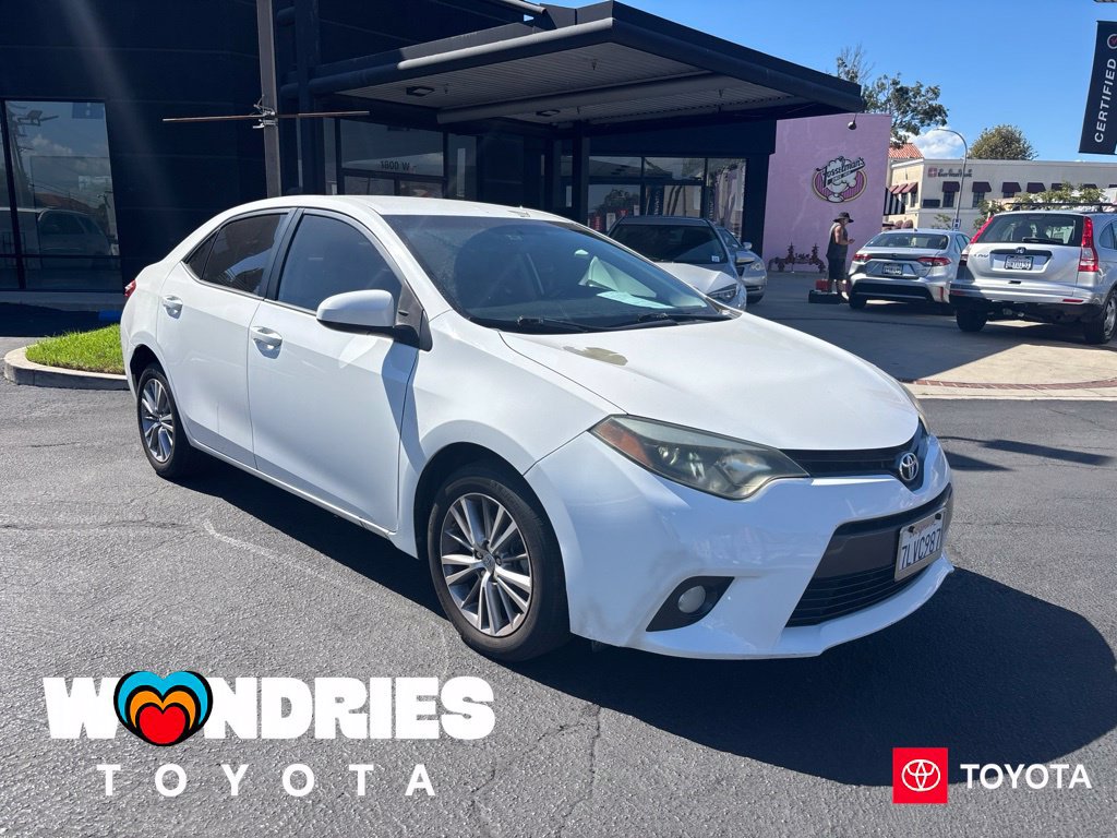 Used 2015 Toyota Corolla LE FWD image 1