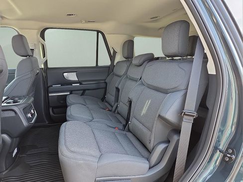 New 2026 Ford Expedition Active image 11