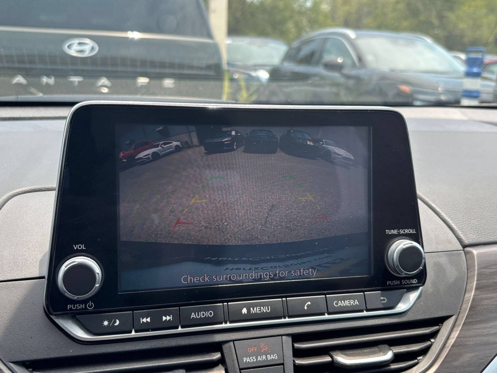 Used 2025 Nissan Altima 2.5 SV FWD image 22