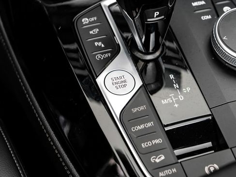 Used 2024 BMW X4 xDrive30i image 25