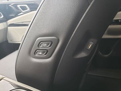 Certified 2024 Kia Carnival SX Prestige FWD image 15