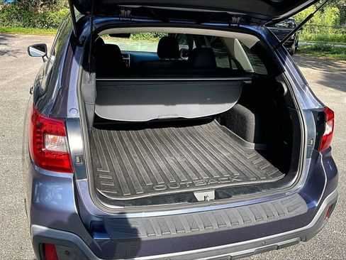 Used 2018 Subaru Outback 2.5i Limited AWD/4WD image 37