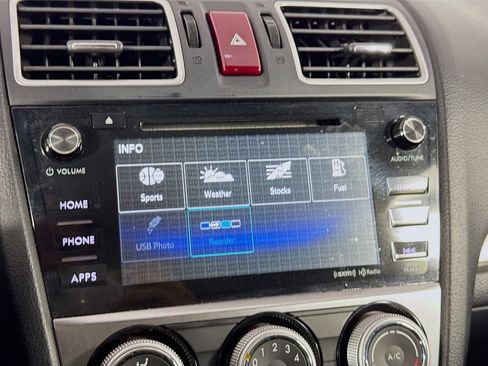 Used 2015 Subaru Crosstrek 2.0i Premium image 33