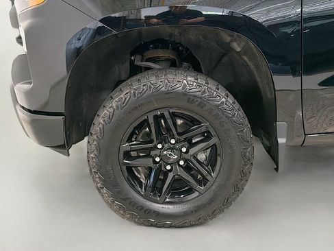 Used 2024 Chevrolet Silverado 1500 Custom Trail Boss AWD/4WD image 30