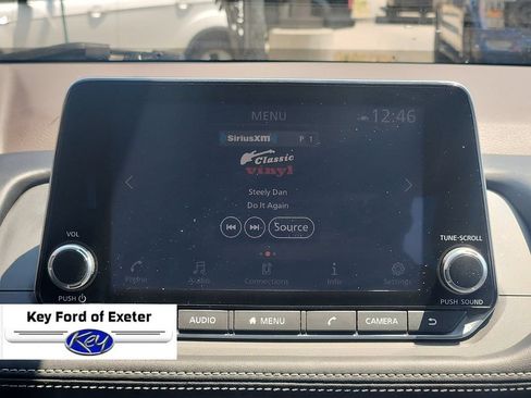 Used 2023 Nissan Rogue SV AWD/4WD image 18
