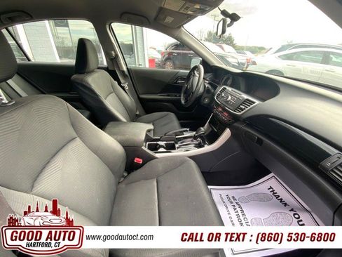 Used 2017 Honda Accord LX image 13