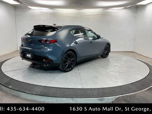 Used 2021 MAZDA MAZDA3 Hatchback w/Premium Plus Pkg image 5