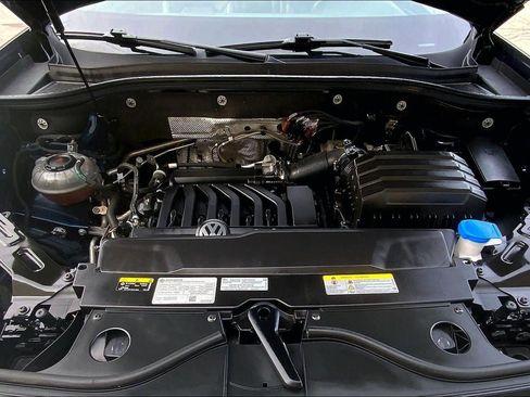 Used 2023 Volkswagen Atlas SEL Premium image 9