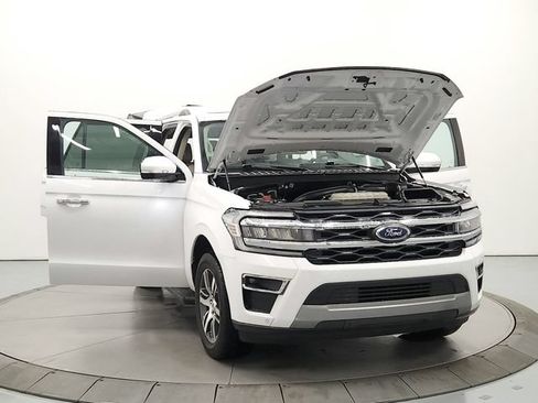 Used 2024 Ford Expedition Limited RWD image 10
