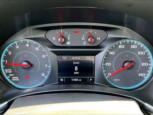 Used 2018 Chevrolet Equinox LT AWD/4WD image 23