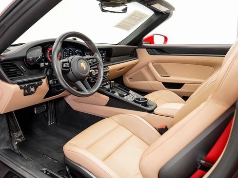 Certified 2022 Porsche 911 Carrera GTS image 4