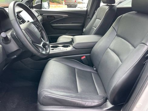 Used 2024 Honda Passport EX-L image 7
