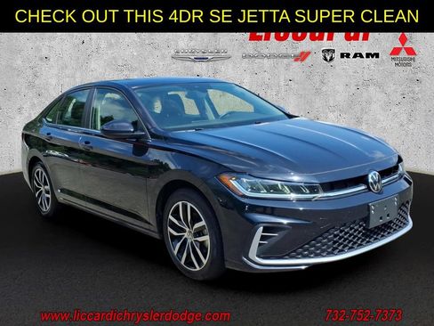 Used 2025 Volkswagen Jetta SE FWD image 1