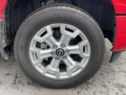 Used 2024 Nissan Titan SV w/ SV Convenience Package AWD/4WD image 9