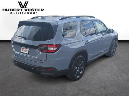 New 2026 Honda Pilot Sport image 6