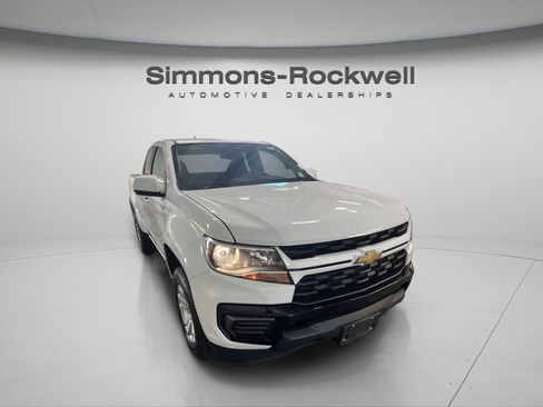 Used 2022 Chevrolet Colorado LT w/ Fleet Safety Package RWD image 6