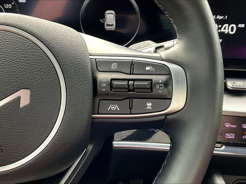 Used 2023 Kia Sportage SX image 13