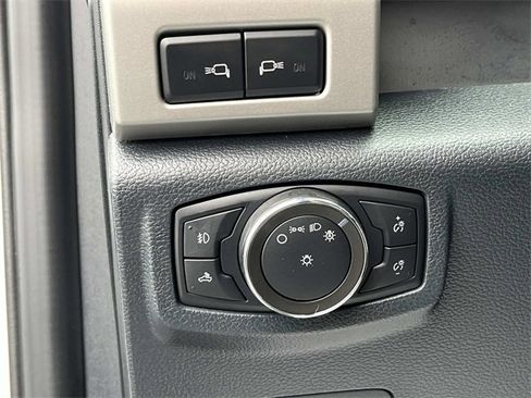 Used 2022 Ford F350 Lariat w/ Lariat Ultimate Package image 38