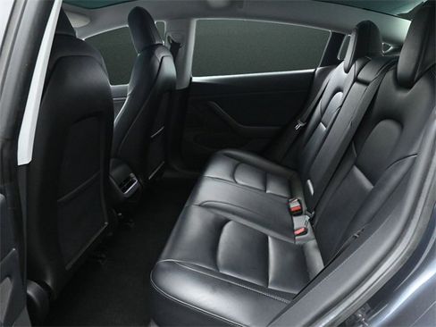 Used 2019 Tesla Model 3 Long Range image 14