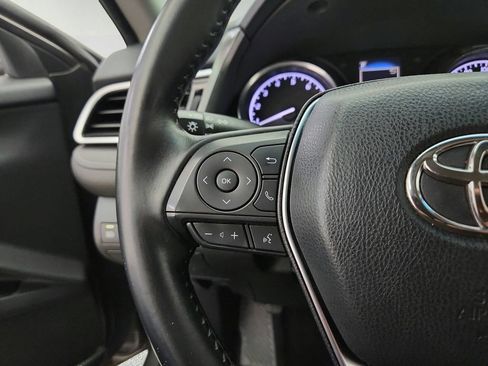 Used 2018 Toyota Camry SE FWD image 16