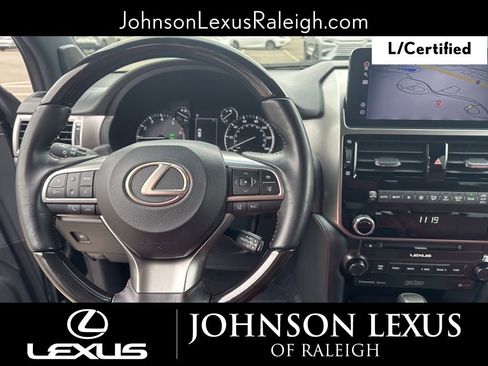 Used 2023 Lexus GX 460 Premium image 16