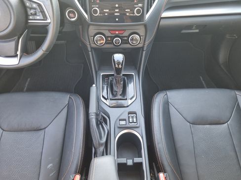 Used 2019 Subaru Crosstrek 2.0i Limited w/ Moonroof Package w/Navigation AWD/4WD image 17