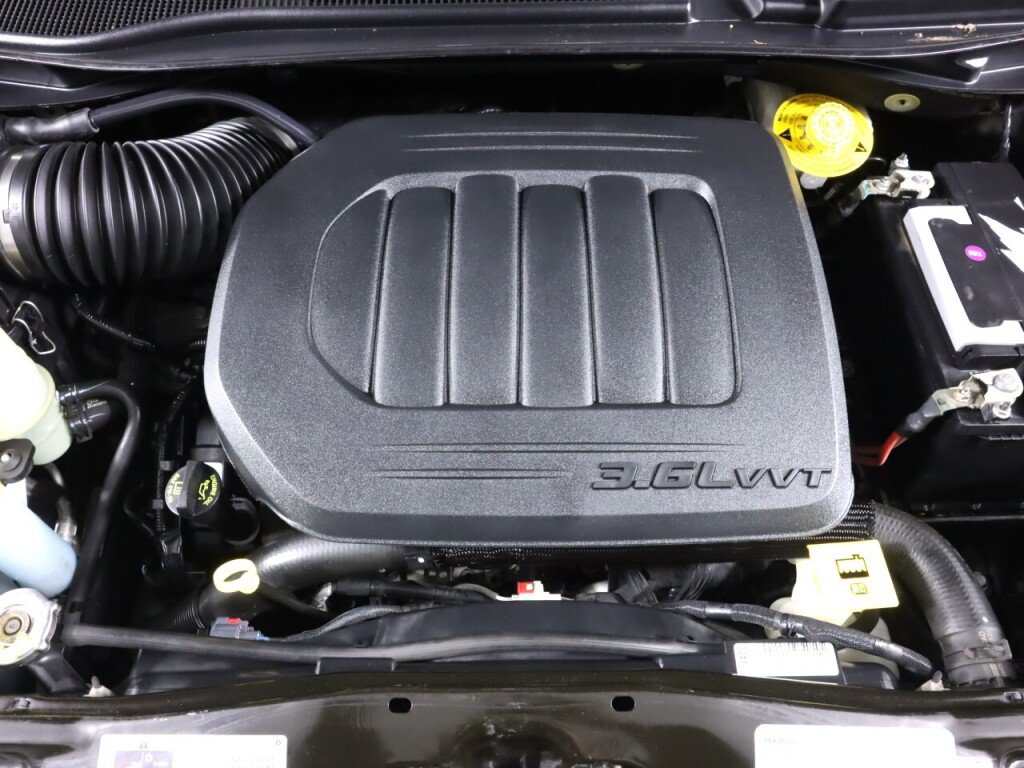 Used 2019 Dodge Grand Caravan SXT FWD image 38