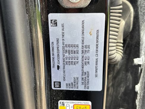 Used 2023 GMC Yukon SLT AWD/4WD image 15