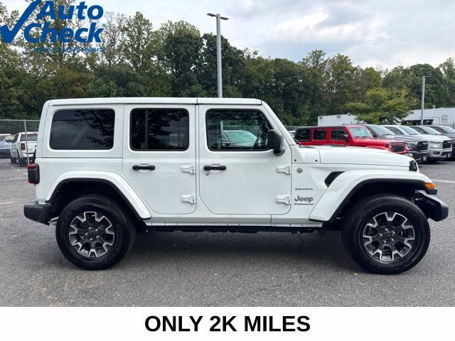 Used 2024 Jeep Wrangler Unlimited Sahara AWD/4WD image 16
