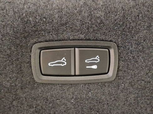 Used 2021 Porsche Taycan Turbo S image 32